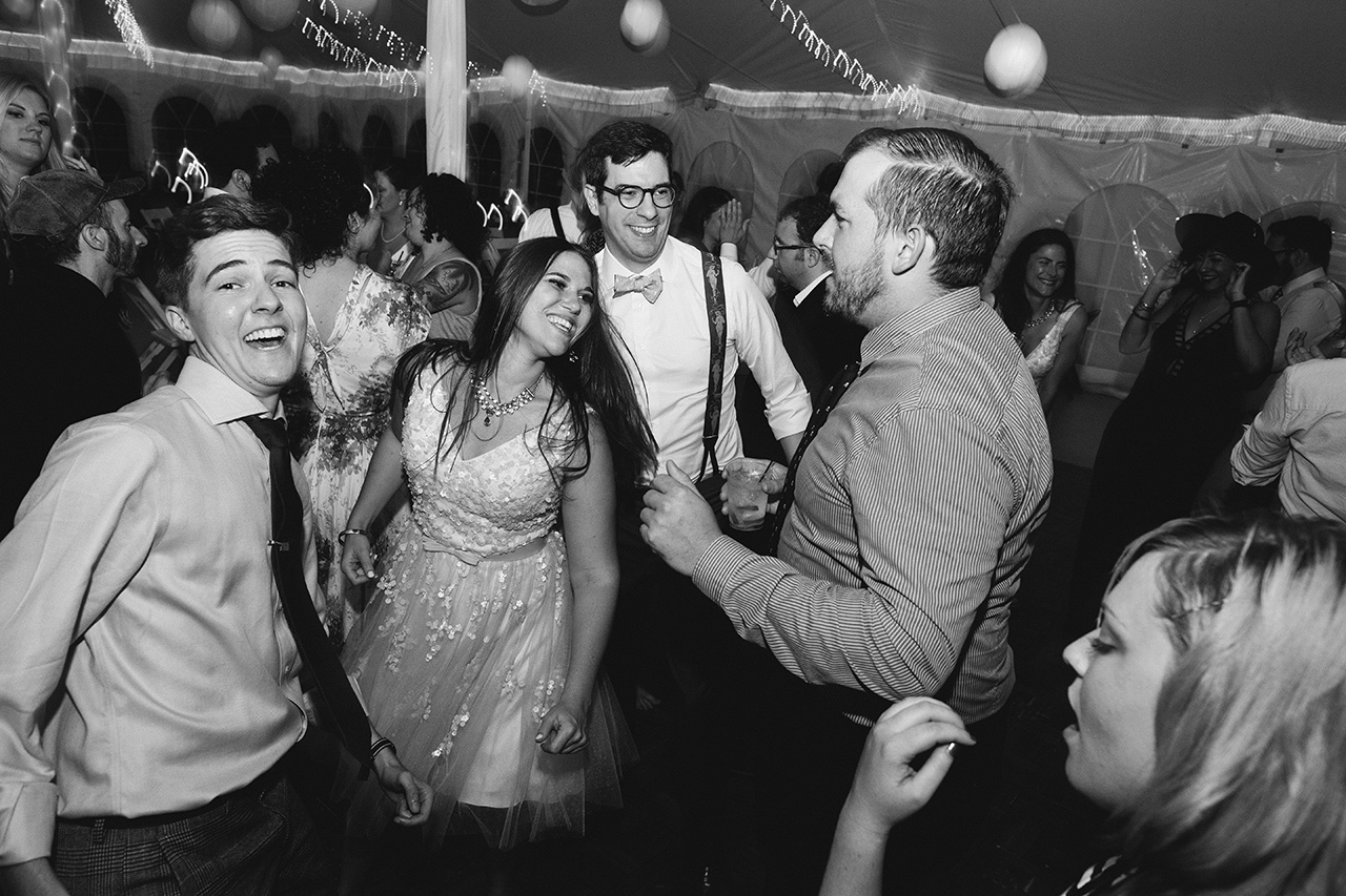 Full_Moon_Resort_NY_Wedding_R2_BW__275