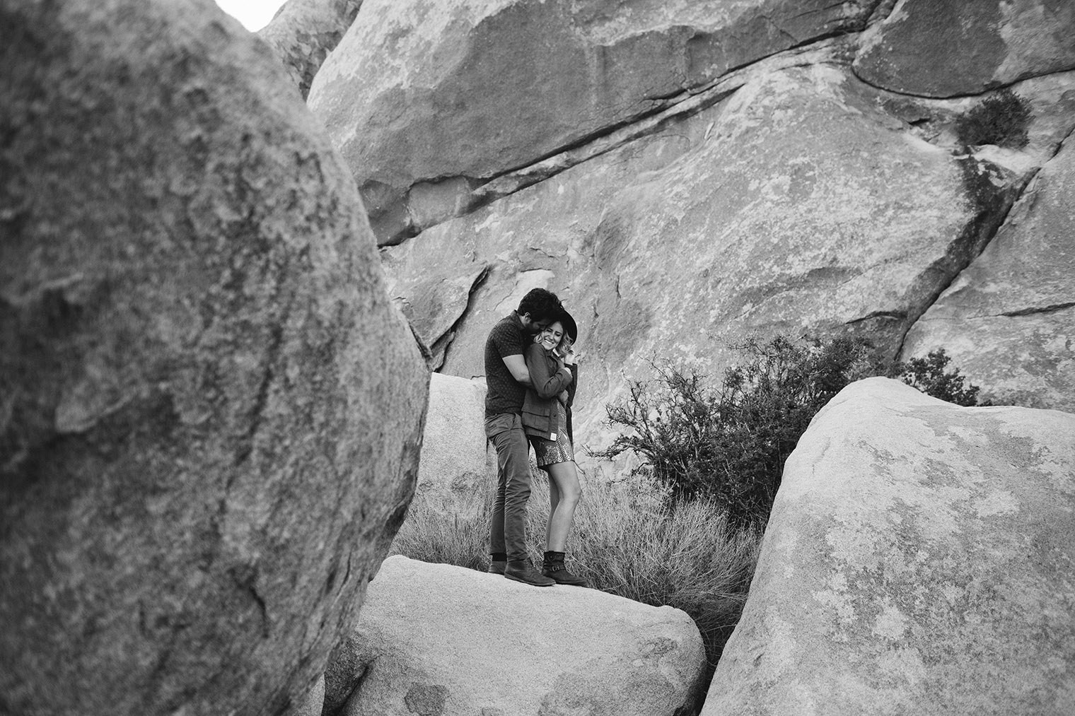 joshua tree engagement photos bw_197