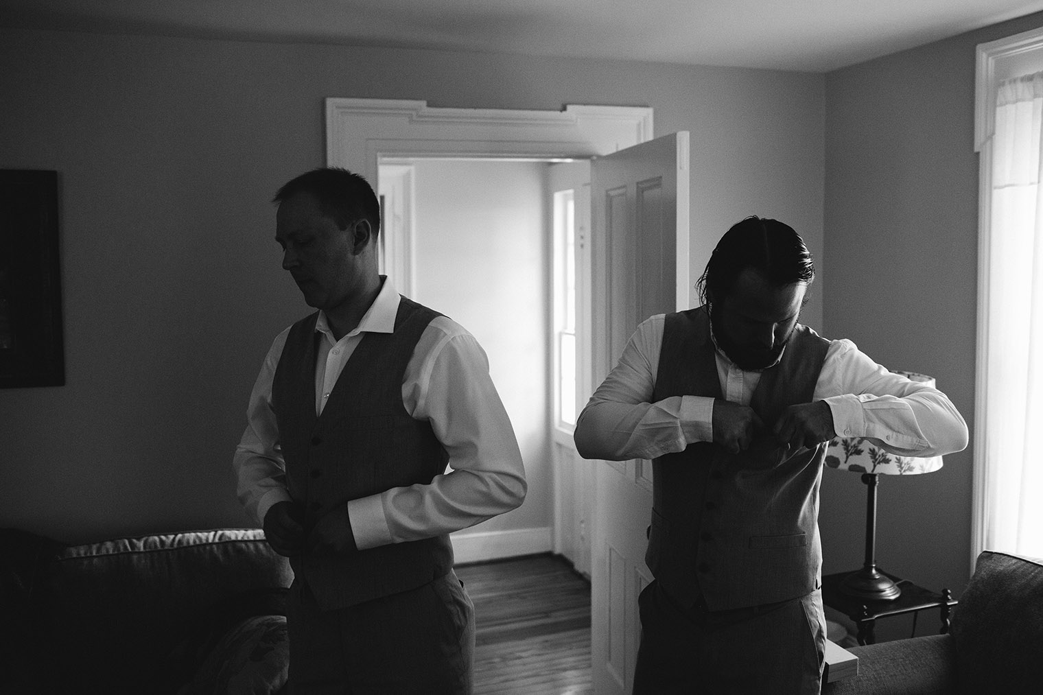 getting ready bw_152