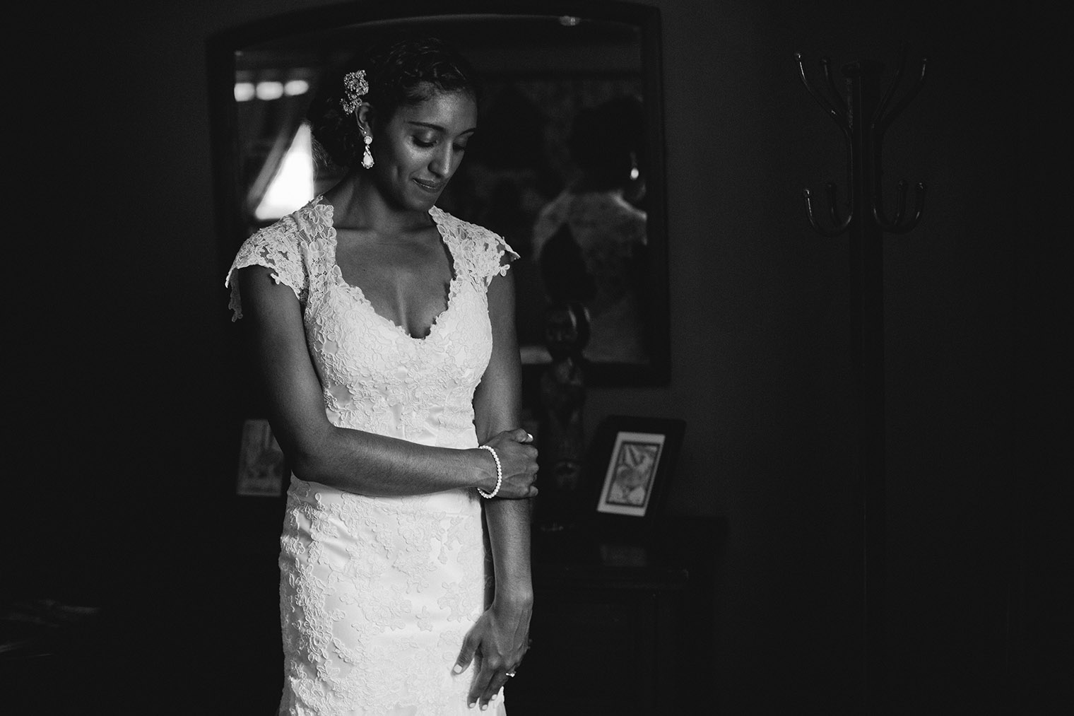bride getting ready Relais Du Soleil Wedding