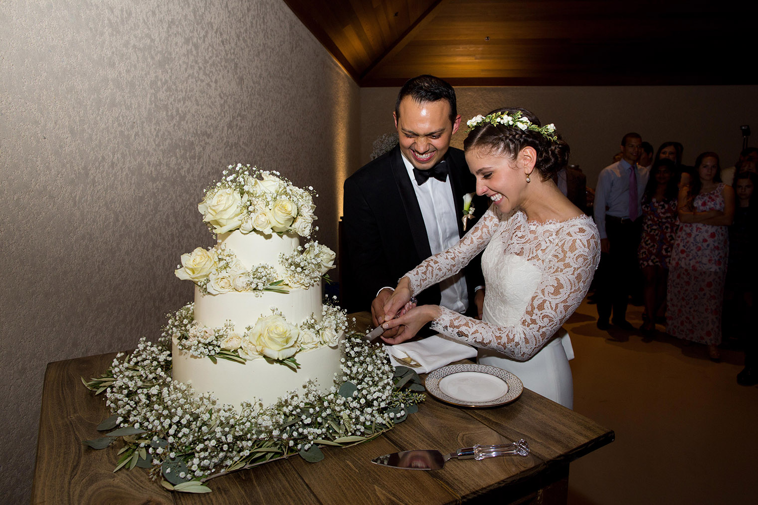 cake cutting 