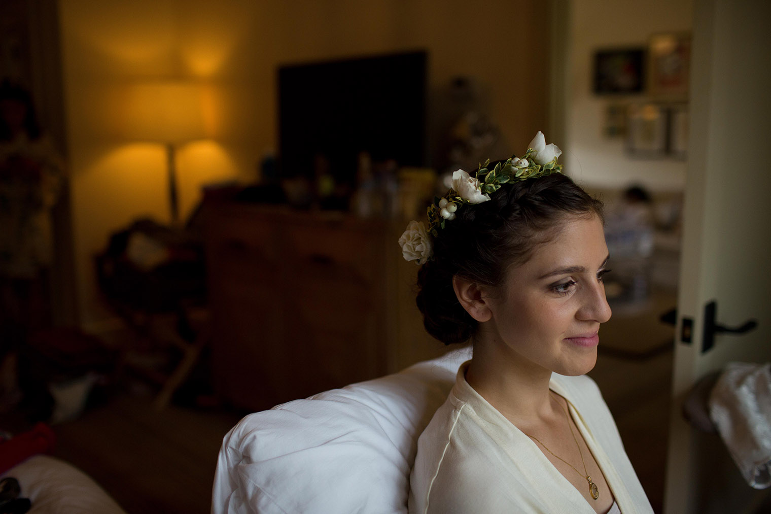 bride getting ready at indian springs