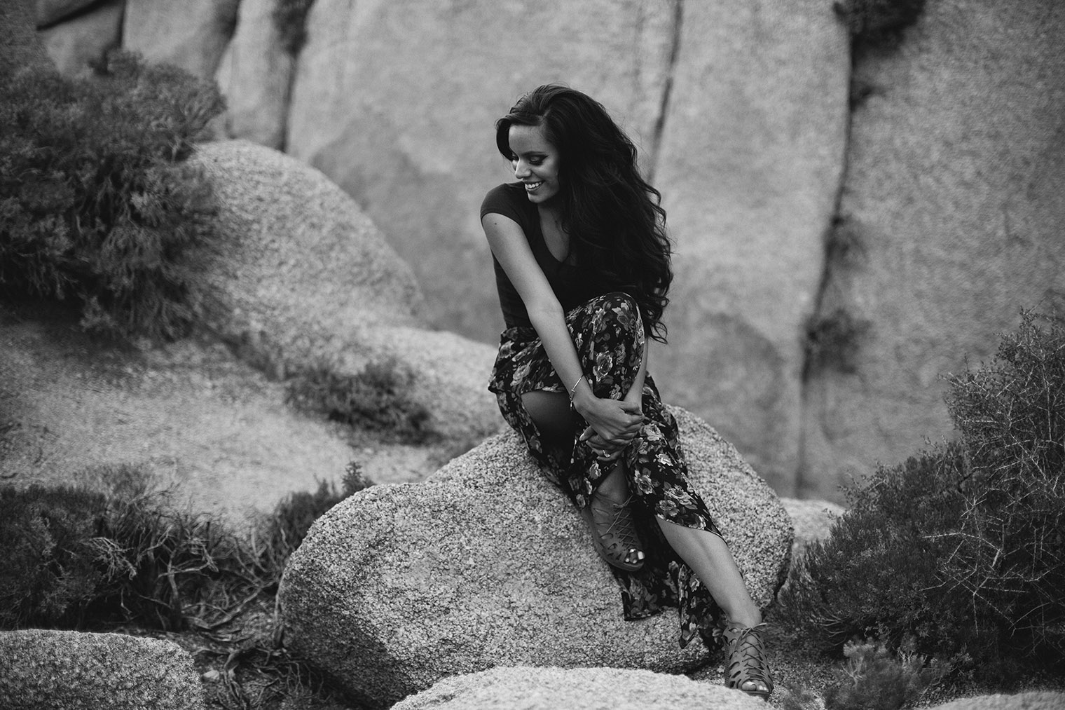 joshua tree engagement session bw_55