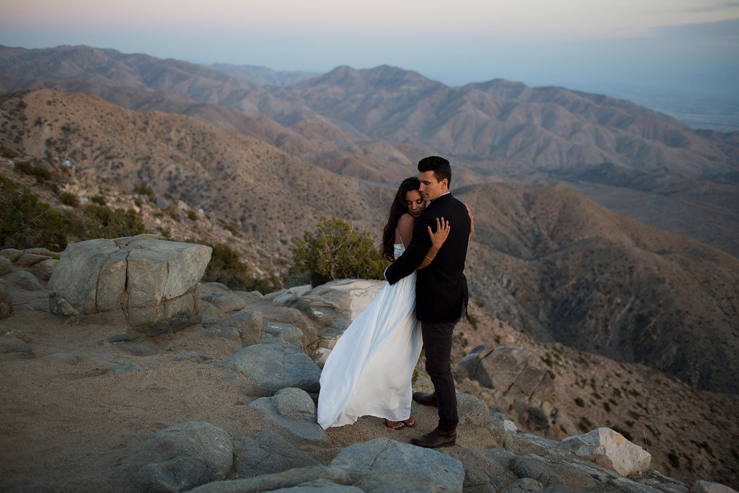 joshua tree engagement session_193