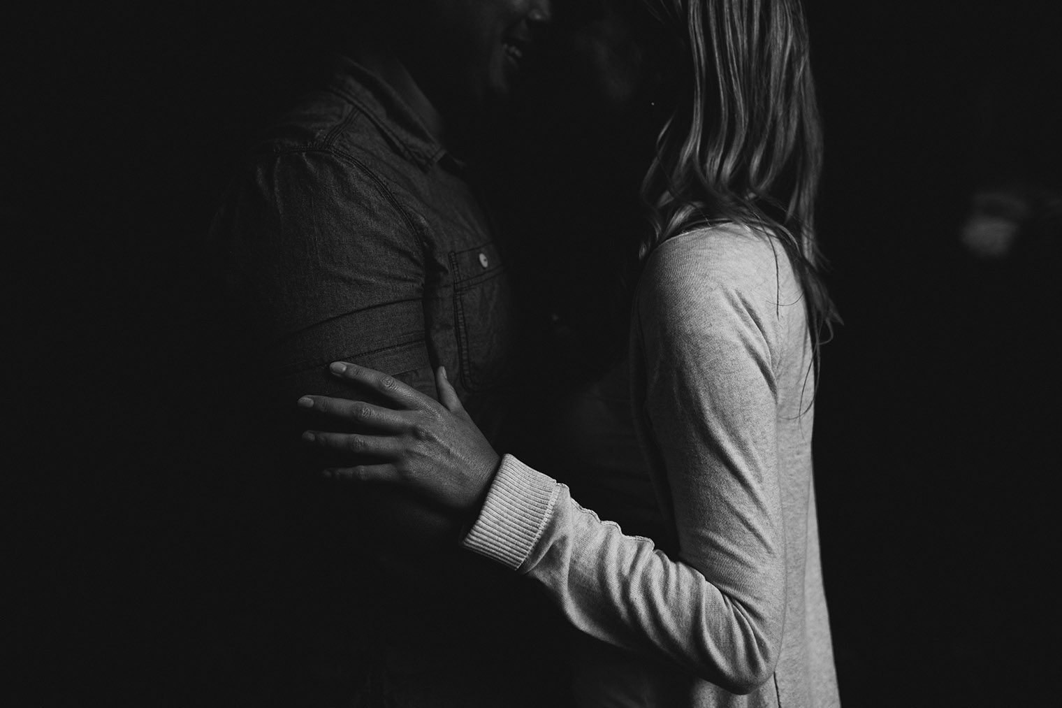 engagement photos at sonoma coast state park