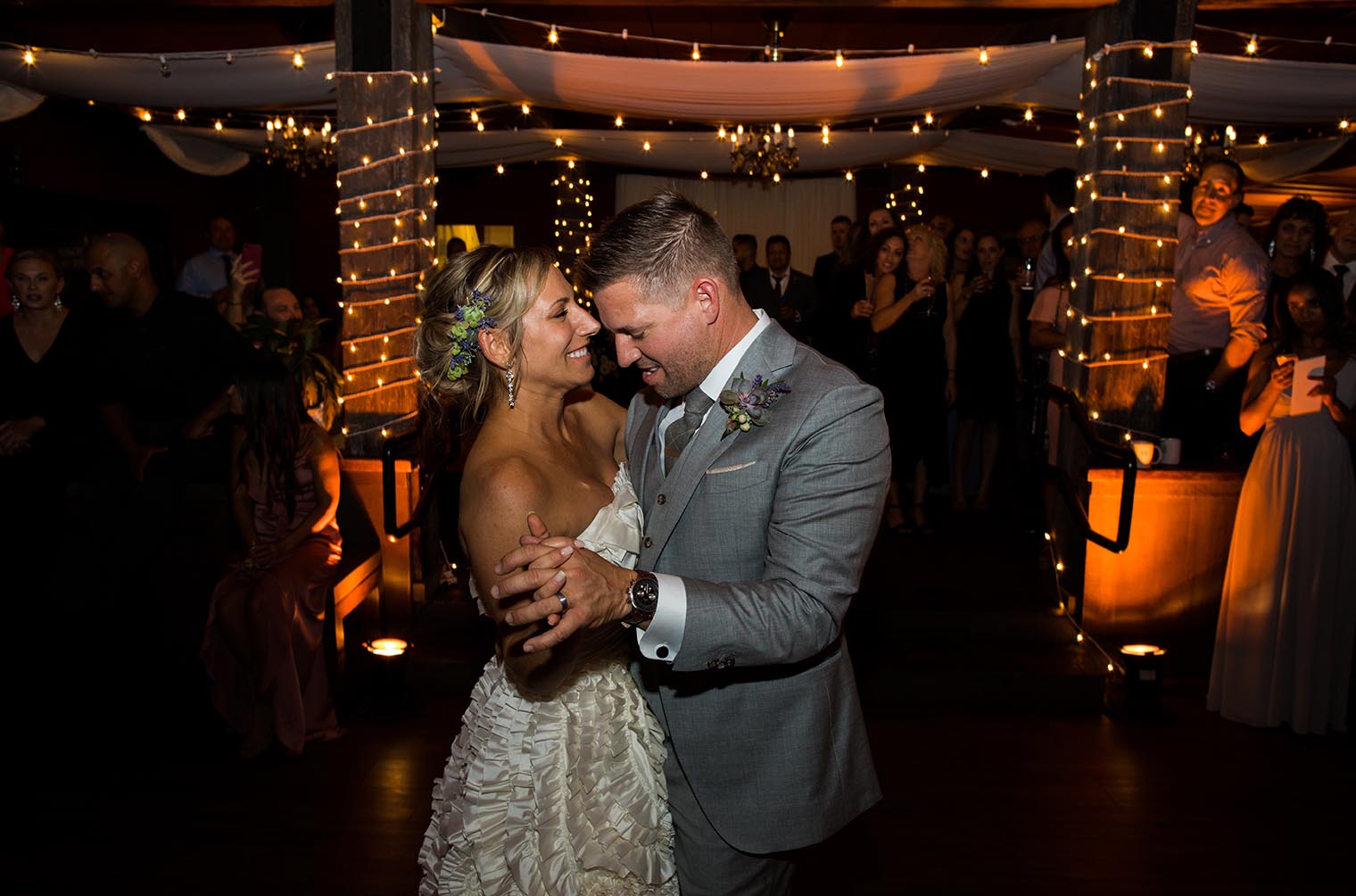 first dance at heritage house resort wedding 
