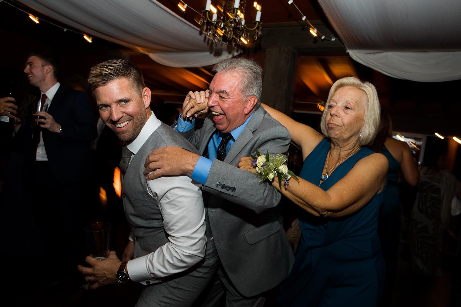 wedding reception at heritage house resort 